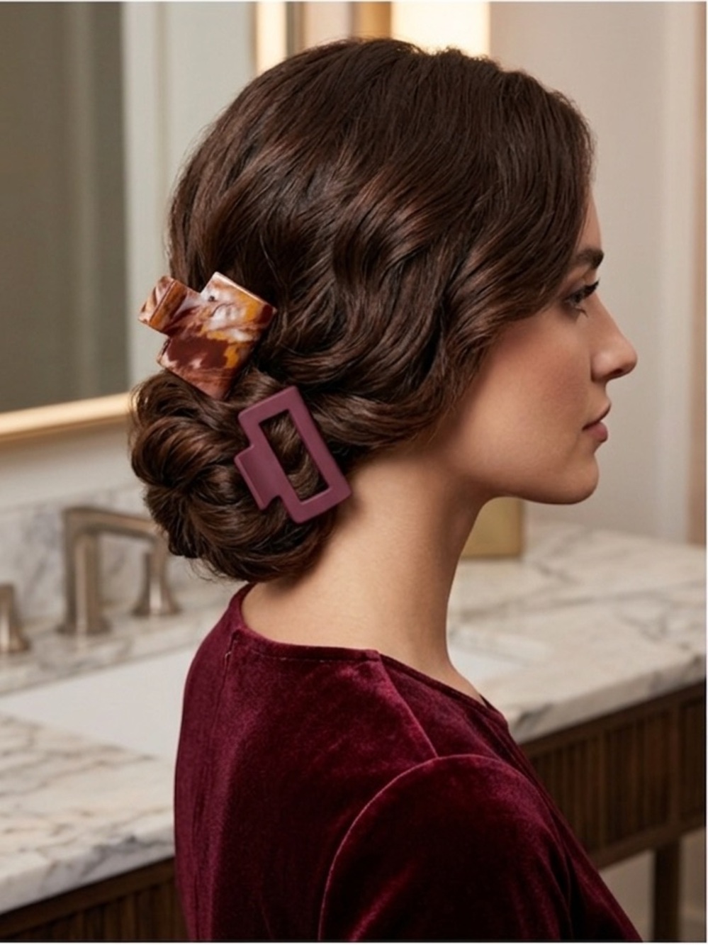 NWT Berry Set of 2 Hair Claw Clips Burgundy Tortoise Matte Rectangle Clips